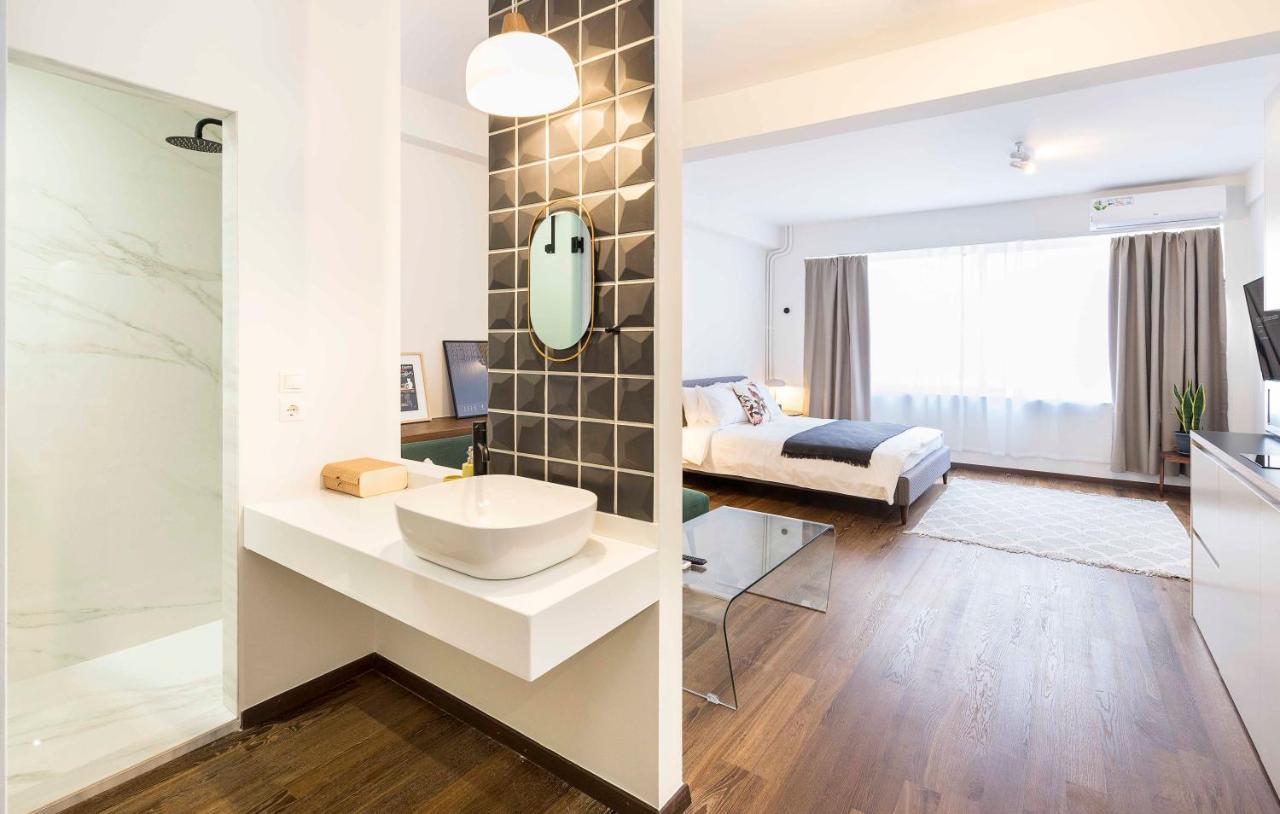 Athens' Best Location- Stunning & Spacious Studio Luaran gambar