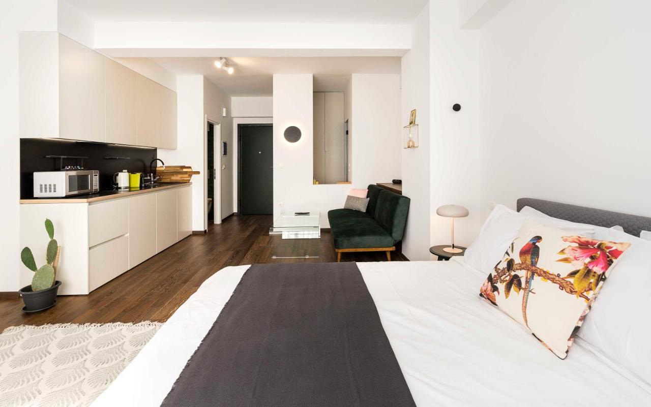 Athens' Best Location- Stunning & Spacious Studio Luaran gambar