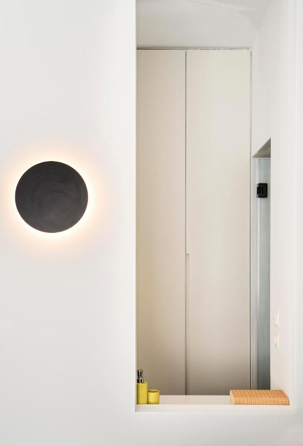 Athens' Best Location- Stunning & Spacious Studio Luaran gambar
