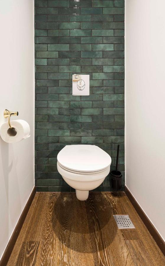 Athens' Best Location- Stunning & Spacious Studio Luaran gambar